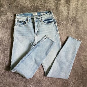 NWOT Kensie high-rise skinny jeans 4/27
